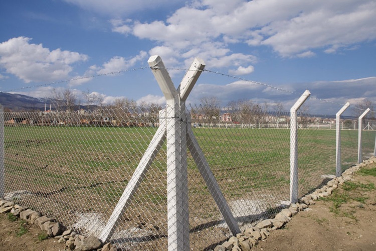 Mersin Beton Direkli Tel Çit